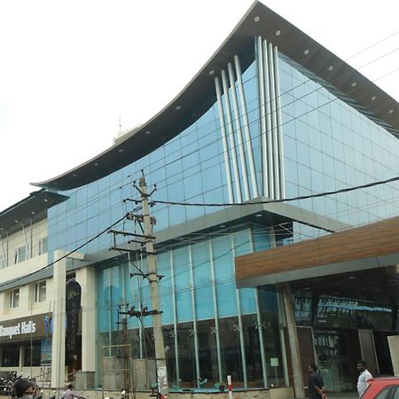 Hotel Grand Nagarjuna By Konark Hotels Guntūr Exteriör bild